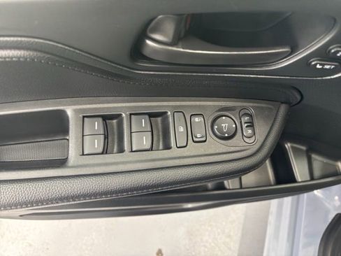 Used 2023 Honda Odyssey Sport image 9