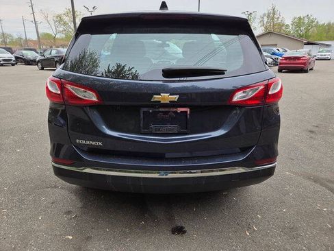 Used 2018 Chevrolet Equinox LS FWD image 5