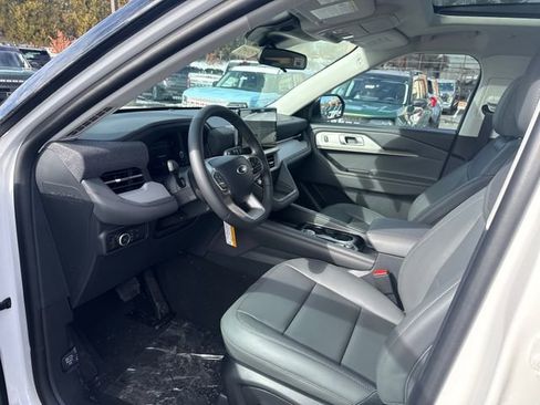 New 2026 Ford Explorer Active w/ Active Comfort Package image 9