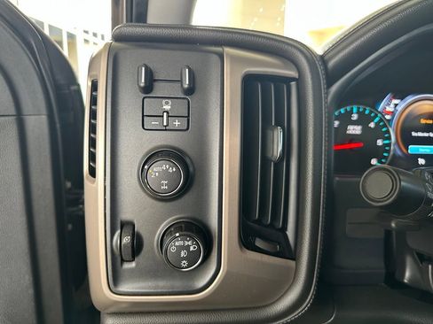 Used 2018 GMC Sierra 1500 Denali w/ Denali Ultimate Package AWD/4WD image 20