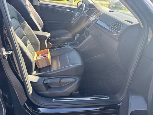 Used 2019 Volkswagen Tiguan SEL Premium AWD/4WD image 34
