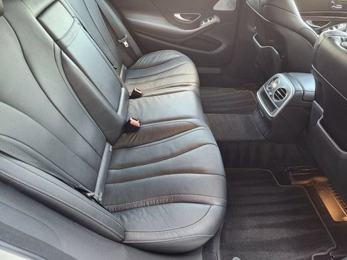 Used 2018 Mercedes-Benz S 450 Sedan image 31