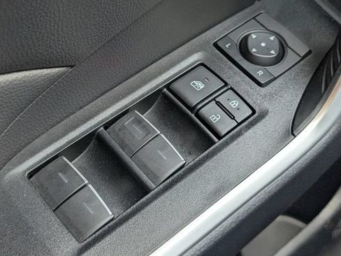 Used 2025 Toyota RAV4 XLE w/ Convenience Package FWD image 22