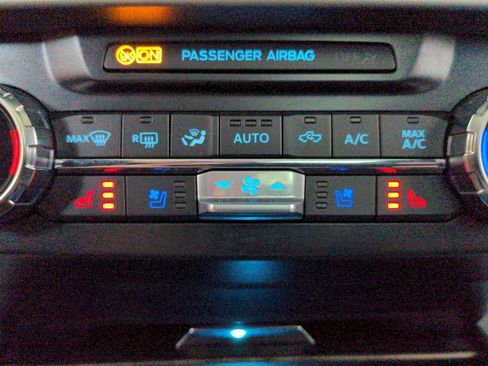 Used 2022 Ford F350 Lariat w/ Lariat Ultimate Package image 27