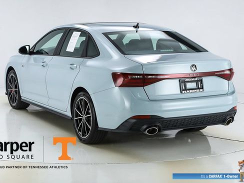 Used 2025 Volkswagen Jetta GLI Autobahn FWD image 7