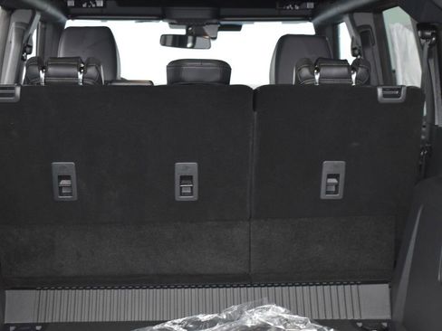 New 2025 Ford Bronco Badlands AWD/4WD image 25