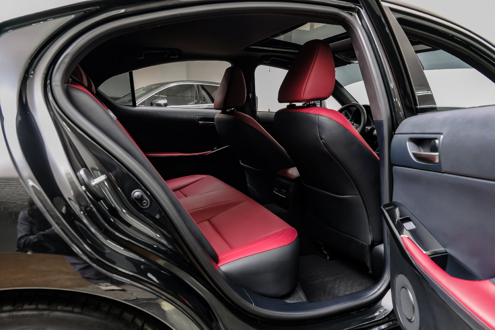 Used 2025 Lexus IS 350 F Sport RWD image 42
