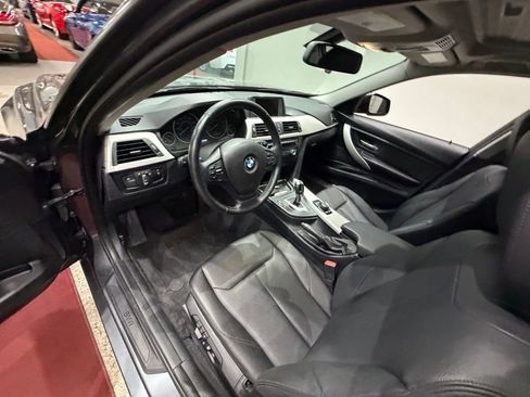 Used 2013 BMW 320i xDrive Sedan AWD/4WD image 19