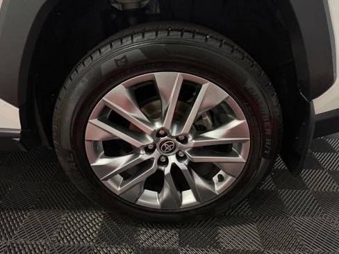 Used 2022 Toyota RAV4 Limited AWD/4WD image 13