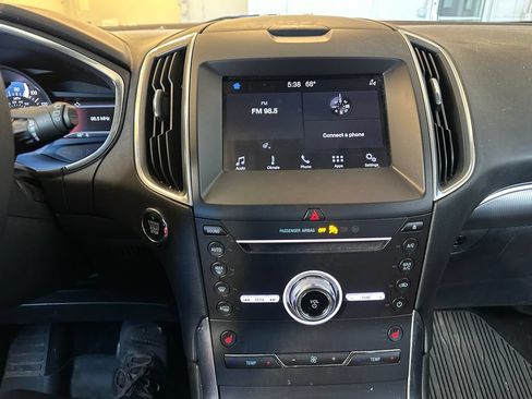 Used 2019 Ford Edge Titanium w/ Cold Weather Package AWD/4WD image 7