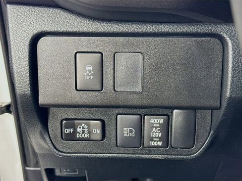 Certified 2020 Toyota Tacoma TRD Off-Road image 10