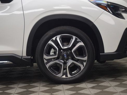 Used 2025 Subaru Ascent Limited w/ Popular Package #2 AWD/4WD image 33