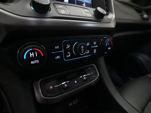 Used 2020 GMC Acadia AT4 w/ Driver Alert Package II image 21