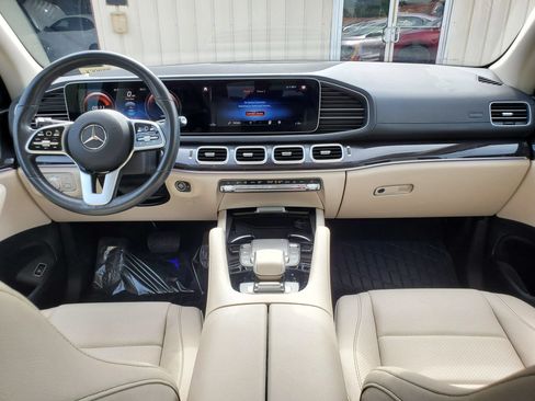 Used 2022 Mercedes-Benz GLS 450 4MATIC image 43