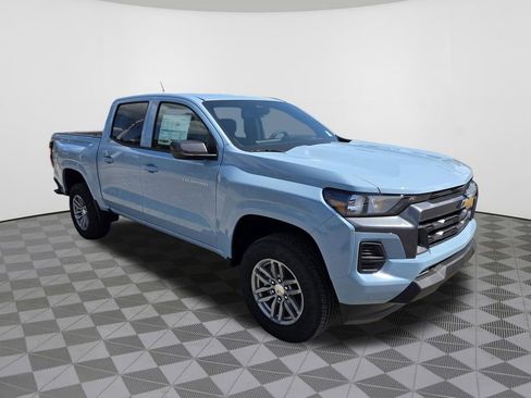 New 2025 Chevrolet Colorado LT RWD image 4
