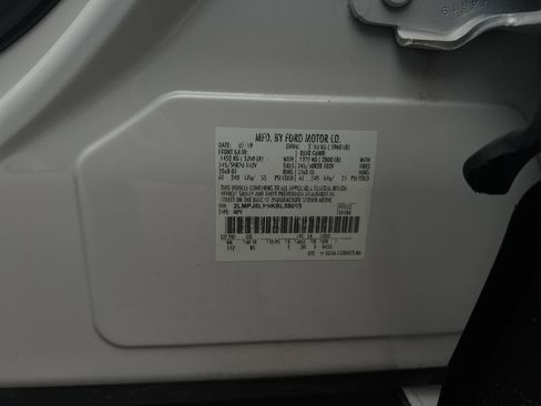 Used 2019 Lincoln Nautilus Reserve image 35