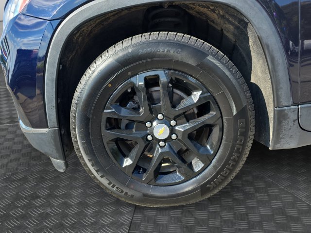 Used 2020 Chevrolet Traverse LT FWD image 32