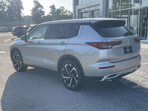 Used 2022 Mitsubishi Outlander SE FWD image 5