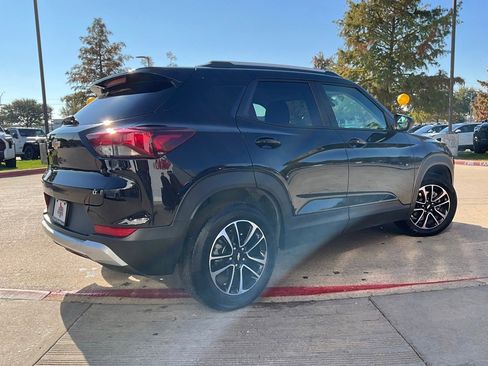 Used 2025 Chevrolet TrailBlazer LT image 6