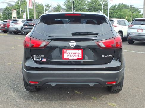 Used 2019 Nissan Rogue Sport SL AWD/4WD image 4