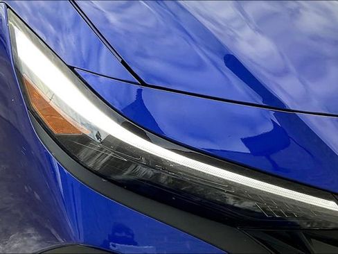 New 2025 Hyundai Elantra SEL image 25