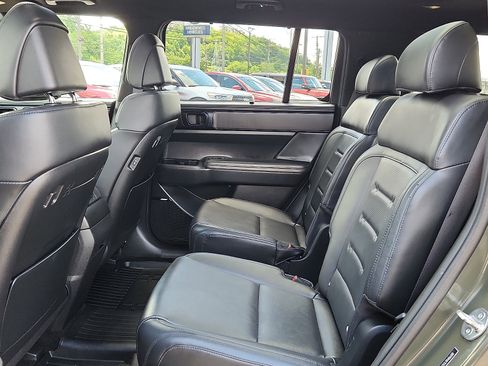 Used 2024 Hyundai Santa Fe Calligraphy AWD/4WD image 10