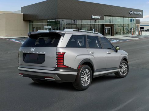 Used 2026 Hyundai Palisade SEL FWD image 4