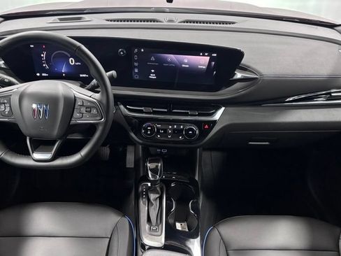 Used 2024 Buick Envista Sport Touring w/ Convenience I Package FWD image 2
