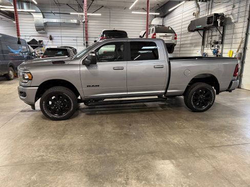 Certified 2024 RAM 2500 Big Horn w/ Night Edition AWD/4WD image 34