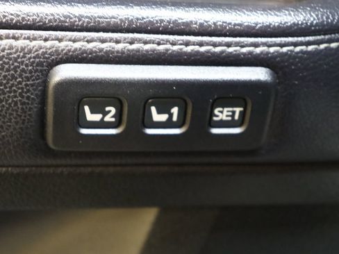 Used 2019 Toyota 4Runner Limited AWD/4WD image 30