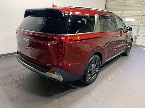 New 2026 Kia Carnival SX FWD image 3