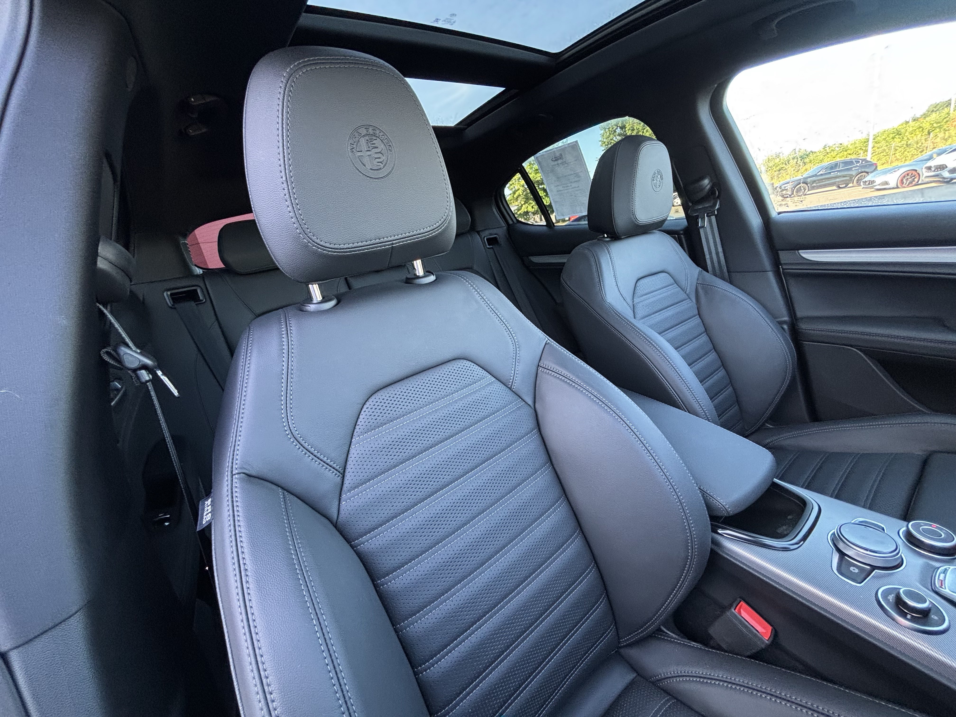 New 2026 Alfa Romeo Stelvio Sprint w/ Convenience Package AWD/4WD image 30