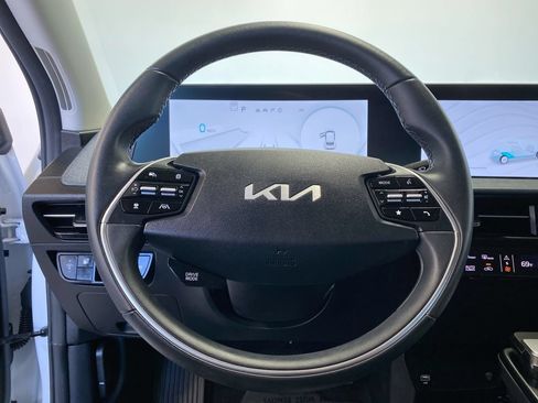 Used 2024 Kia EV6 Light RWD image 21