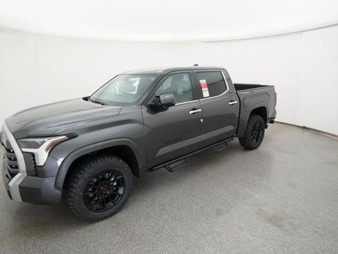 New 2026 Toyota Tundra Limited AWD/4WD image 12