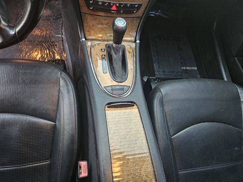 Used 2007 Mercedes-Benz E 63 AMG 4dr Sdn 6.3L AMG RWD image 15