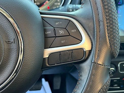 Used 2020 Jeep Compass Latitude w/ Cold Weather Group image 17