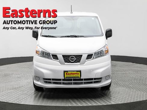 Used 2020 Nissan NV200 S image 2