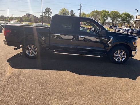 Used 2025 Ford F150 XLT w/ Equipment Group 301A Standard image 11