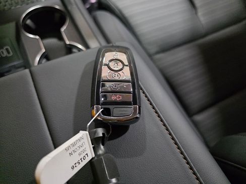 New 2026 Lincoln Nautilus Reserve image 25