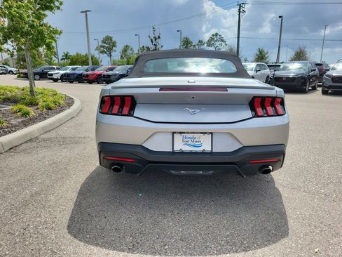 Used 2024 Ford Mustang Premium RWD image 5