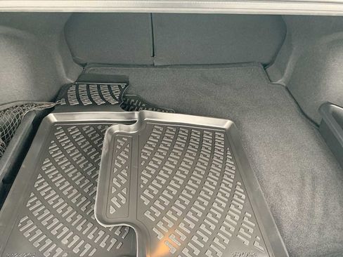 Used 2025 Hyundai Elantra Limited image 26