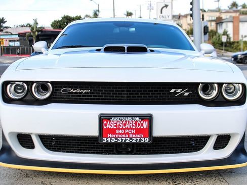 Used 2023 Dodge Challenger R/T Scat Pack RWD image 10