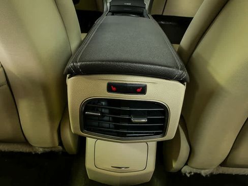 Used 2013 Lincoln MKZ FWD image 24