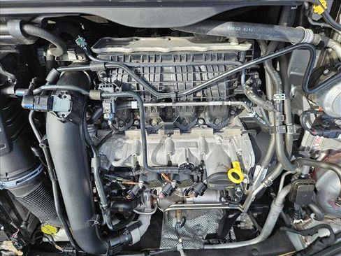 Used 2020 Volkswagen Jetta SE w/ SE Cold Weather Package image 21