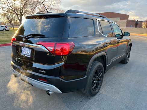 Used 2019 GMC Acadia SLT image 4