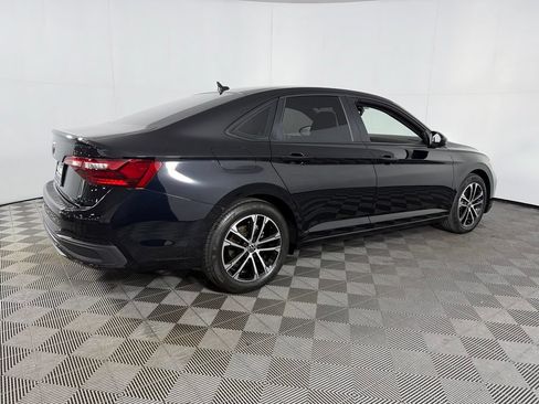 Used 2024 Volkswagen Jetta Sport FWD image 8