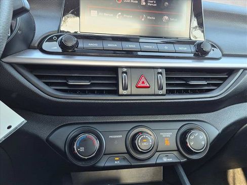 Used 2024 Kia Forte LXS w/ LXS Technology Package FWD image 12