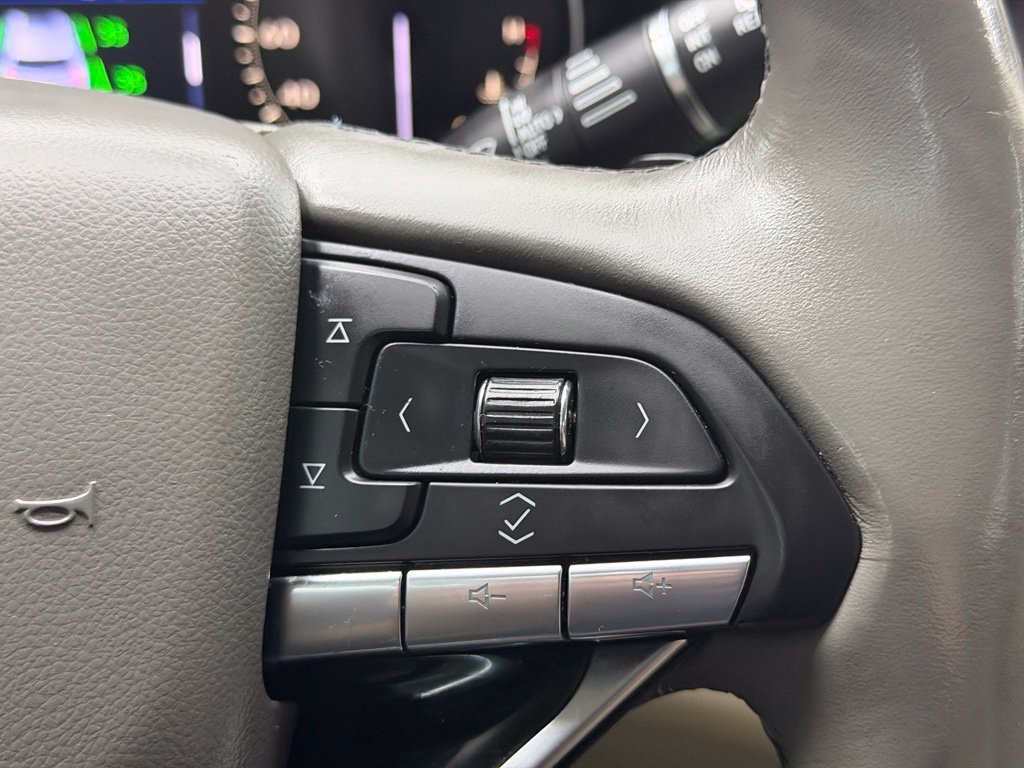 Used 2020 Cadillac XT6 Premium Luxury FWD image 28