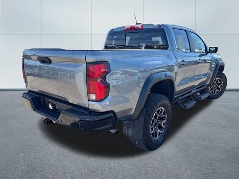Used 2023 Chevrolet Colorado ZR2 w/ ZR2 Convenience Package III AWD/4WD image 4