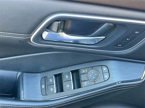 Used 2023 Nissan Rogue Platinum w/ Platinum Premium Package image 18